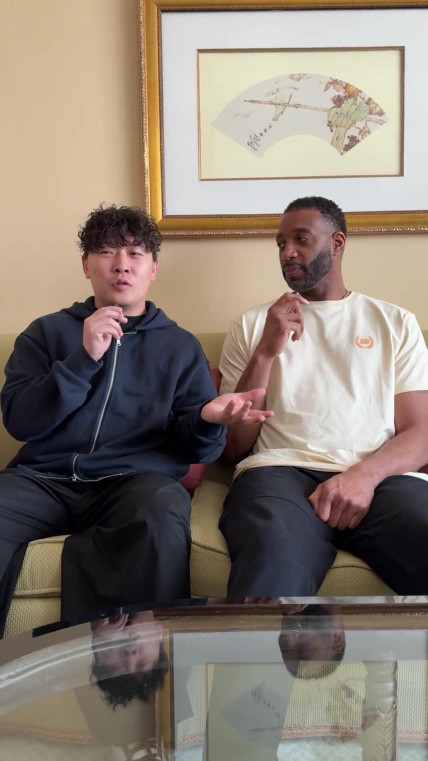 小伙子你真勇啊，在麥迪面前“那個，那個”的