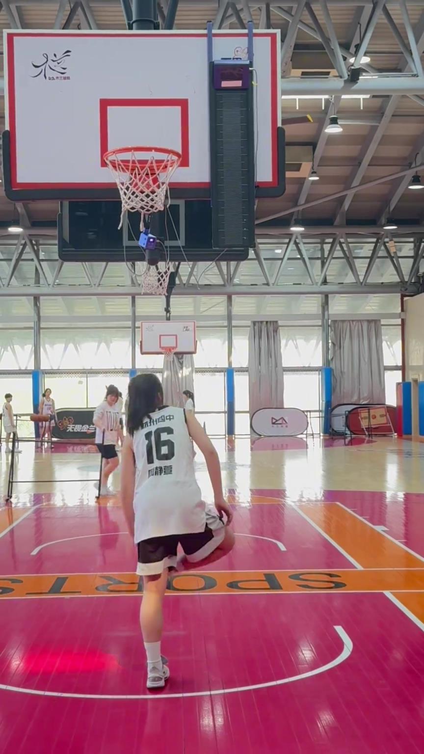 所以，你能摸高多少？